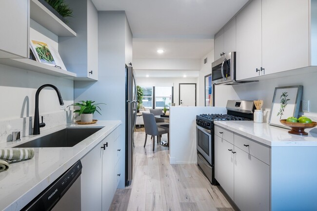 Photo - Thistle Apartments