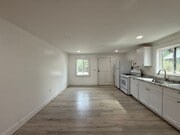 Photo - W20500 Unit A