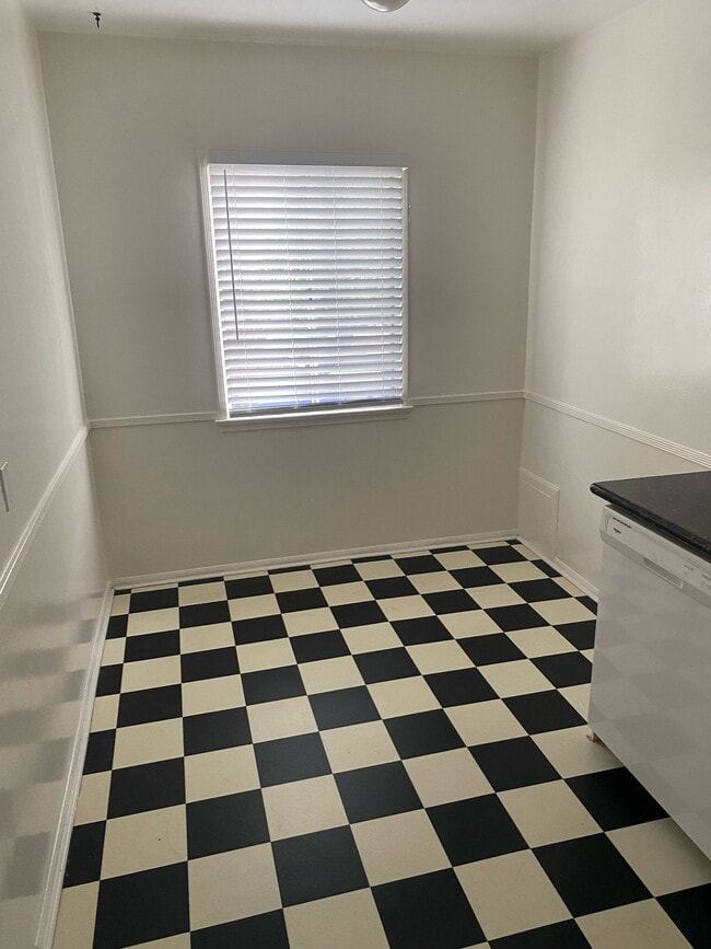 Photo - 2609 Euclid St Unit 2611 A