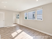 Photo - 425 N Oakhurst Dr Unit 204