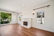 Photo - 1100 N Isabel St House