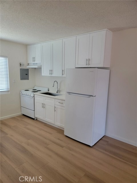 Building Photo - 620 Illinois Ct Unit 2
