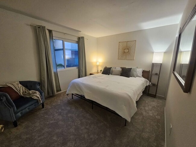 Photo - 1811 E Grand Ave