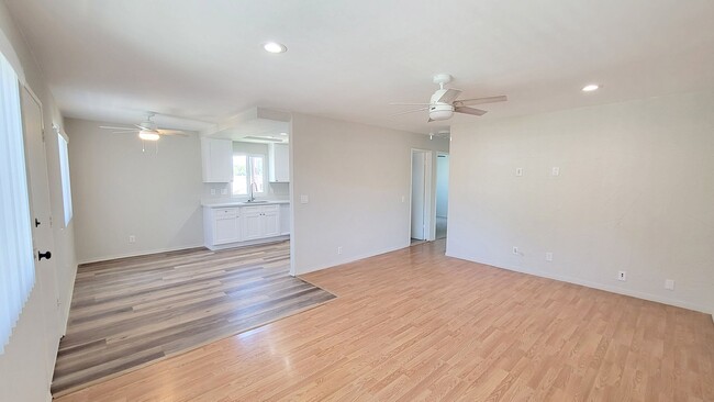 Photo - 267 W 6th Ave Unit C