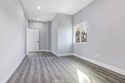 Photo - 13859 Valerio St