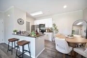 Photo - Eagle Glen Apartments