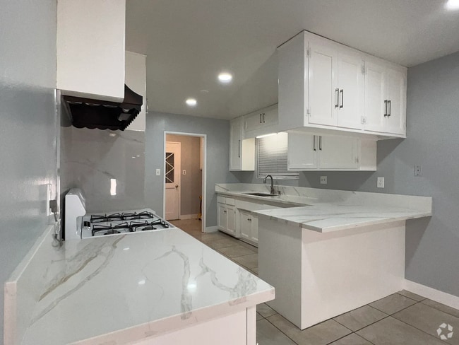 Kitchen - 15503 Bloomfield Ave Rental