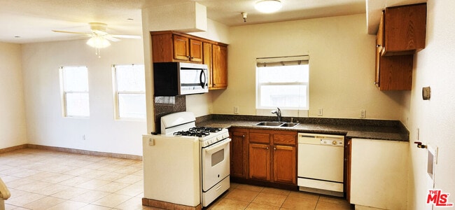 Photo - 1922 Crenshaw Blvd Unit 5