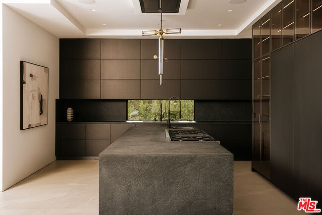 Photo - 2180 Stradella Rd