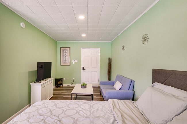 Photo - 2854 Rhoades Rd