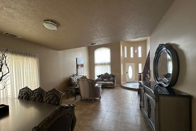 Photo - Lakefront Retreat 5BD | 3BTH– Available fo...