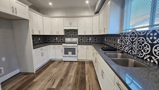 Photo - 87(1536) Unit 87(1536B)