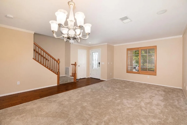 Photo - 302 La Soledad Way