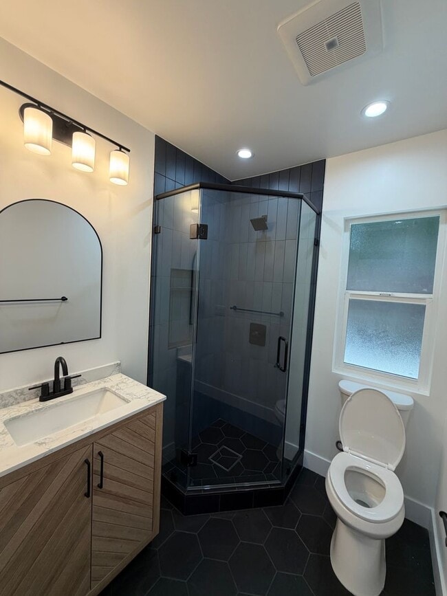 Photo - Brand new ADU with Backyard! Unit 4913 3/4