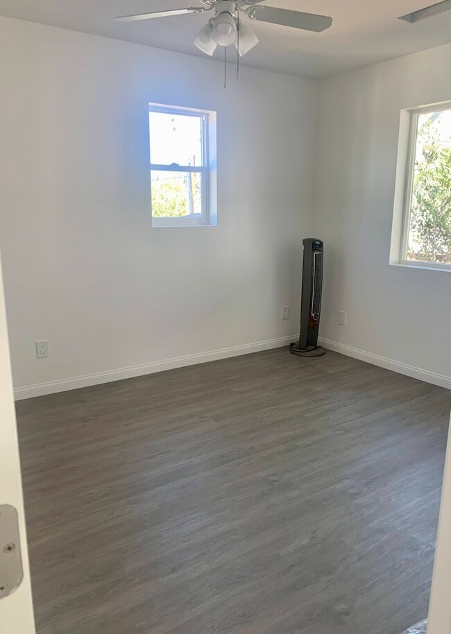 Photo - 910 S Maple St