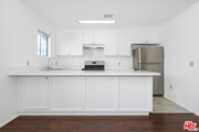 Photo - 1753 N Kenmore Ave