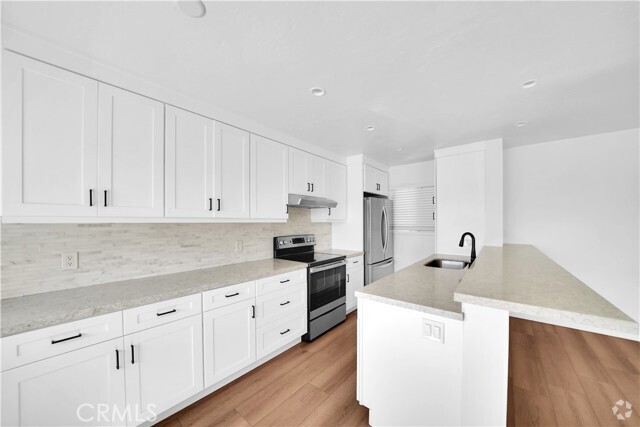 Building Photo - 1024 W Balboa Blvd Unit C Rental