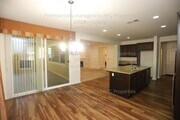 Photo - 509 S Trident St House