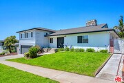 Photo - 5137 Reynier Ave House