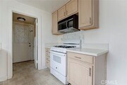 Photo - 10733 Louise Ave
