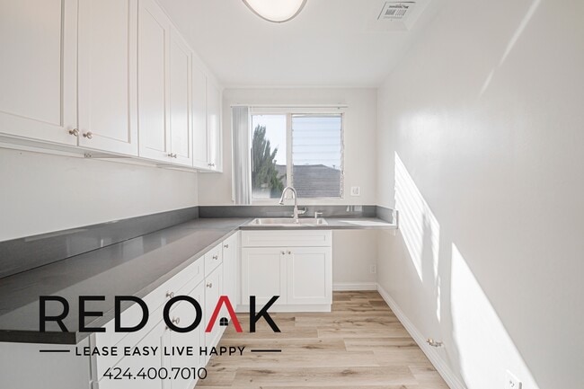 Photo - 1327 Laurel Ave Unit 15