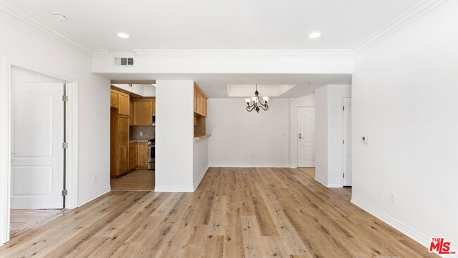 Photo - 3328 Oakhurst Ave Unit 202