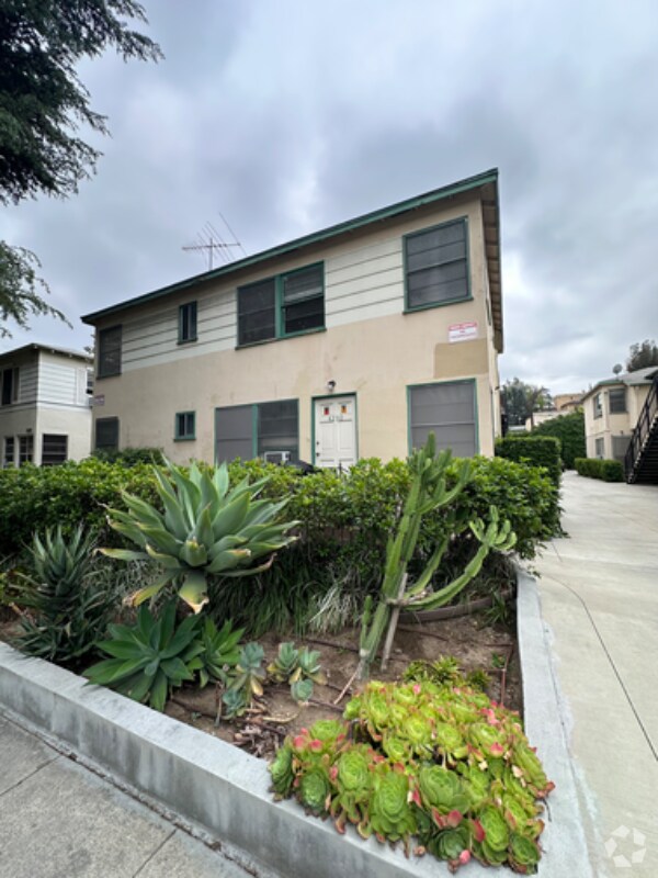 Building Photo - 4232 Los Feliz Blvd Unit 4232 Rental