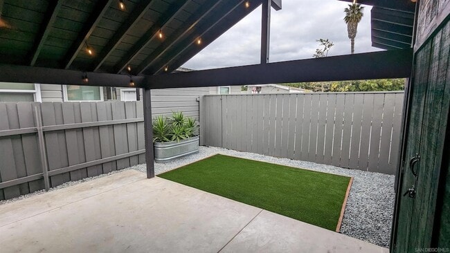 Photo - 530 Glover Ave