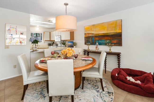 Photo - 150 Willow Lake Dr