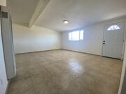 Photo - 3 bed  1 bth Available now.. Apply today! House