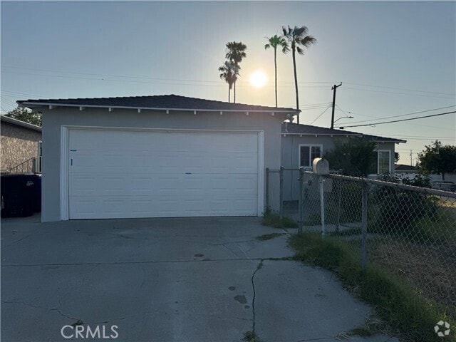 Building Photo - 1373 Carvin Ave Rental