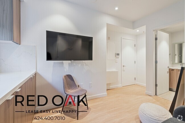Building Photo - 11649 Mayfield Ave Unit 3B Rental