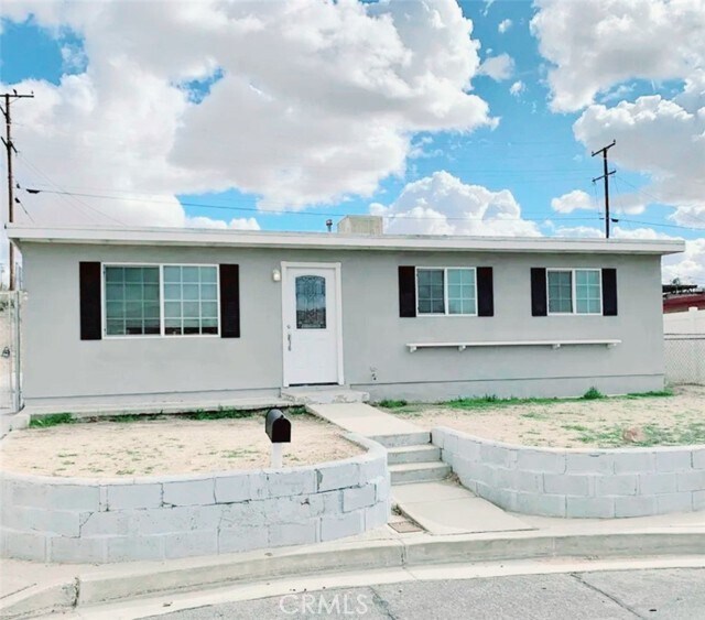 Photo - 1160 Mojave Dr House