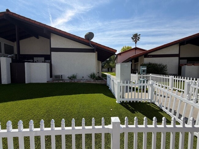 Building Photo - 2638 Phipps Ave Unit #C