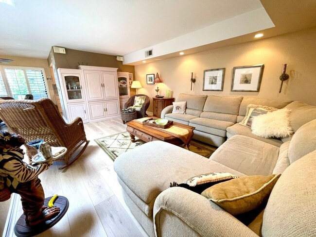 Photo - 5301 E Waverly Dr Unit 120