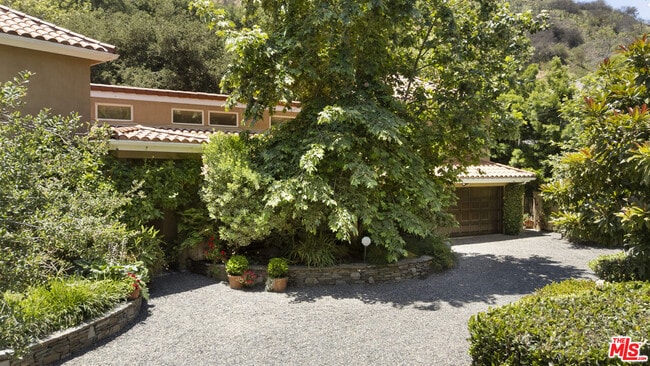 Photo - 3265 Mandeville Canyon Rd