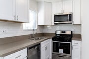 Photo - Aurora Vista Apartments