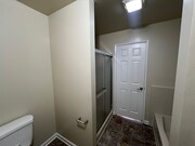 Photo - 430 S Niagara St