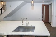 Photo - Beautiful Townhome centrally located in Mi...