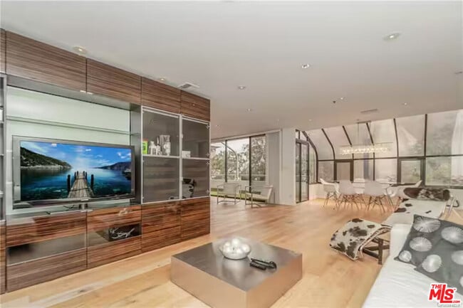 Photo - 121 S Hope St Unit 505