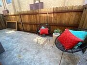 Outdoor patio - 2022 Delaware Ave