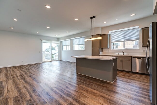 Photo - Luxury Penthouse Condo With Ocean Views in Ventura! Unit 1276
