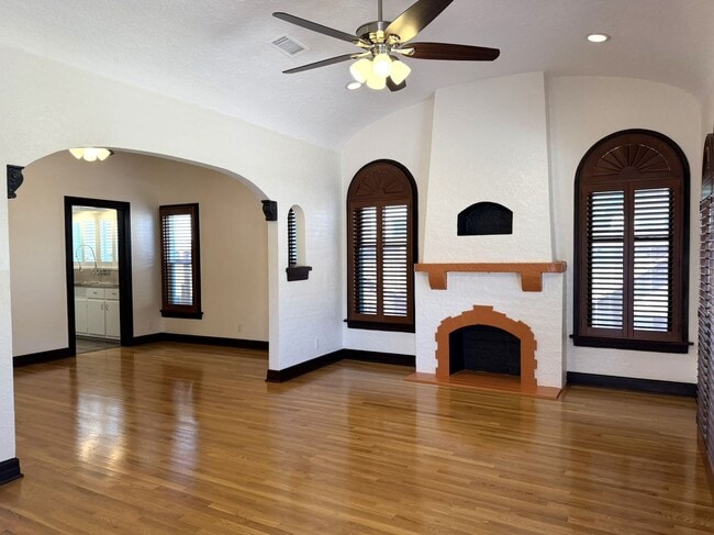 Photo - 479 Unit 1937