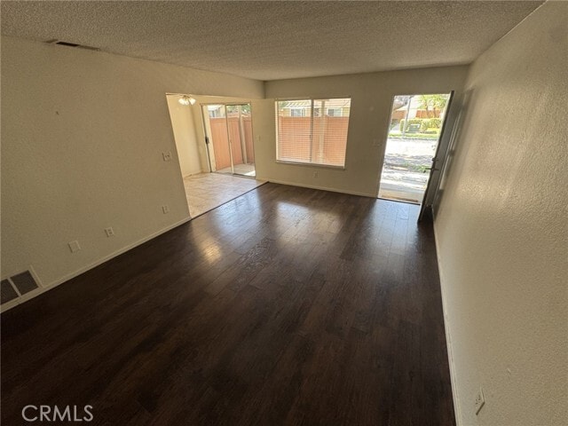 Photo - 16748 Cedarwood Cir