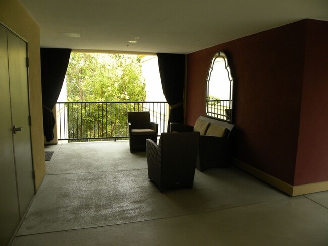 Photo - Watermarke Condo 1bed 1 bath