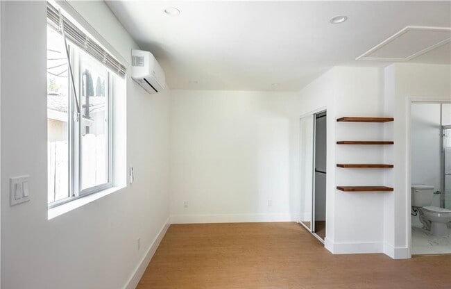 Photo - 8961 Etiwanda Ave