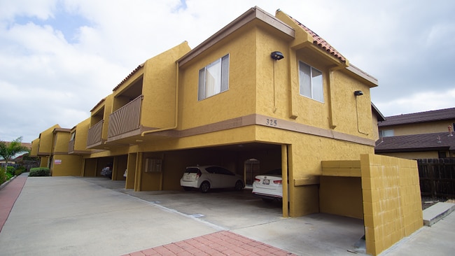 Building Photo - CV Roosevelt Unit 01