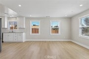Photo - 19 E Pine St