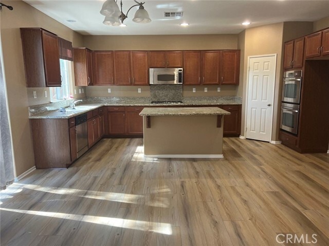 Photo - 40485 Amesbury Ln