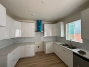 Photo - 165 W 75th St Unit 163